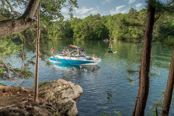 2016-A24_lifestyle-rope-swing_lowres